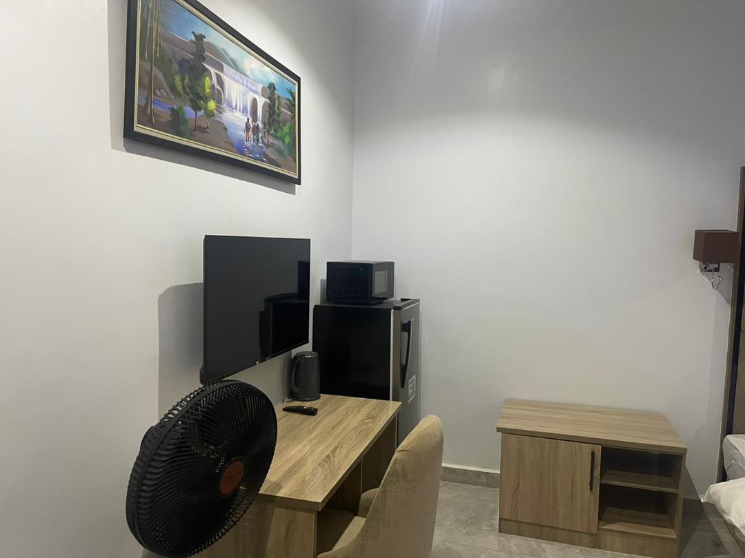 Blissful Studio Room in Airport Road Abuja