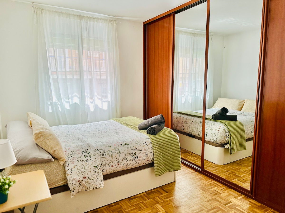 马德里市中心附近的舒适房间！