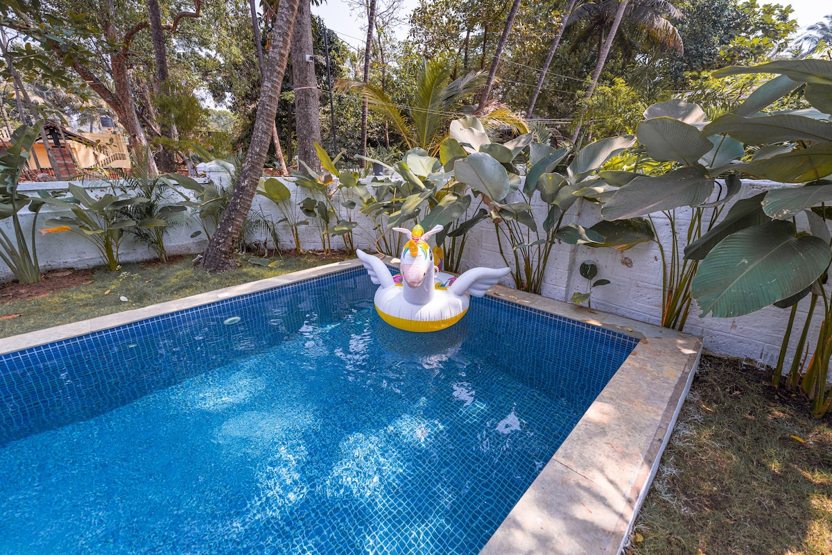 Gossip:Anjuna 3Bhk Private Pool Villa:Anjuna Beach