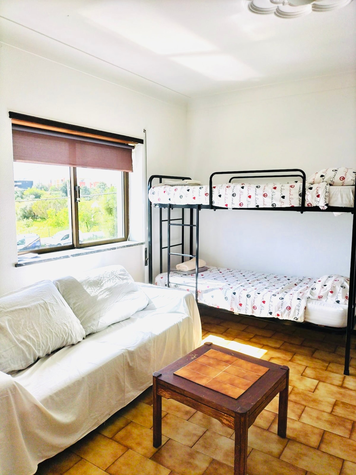 Bed in 6-Bed mixed Dormitory in Portimao Algarve 5