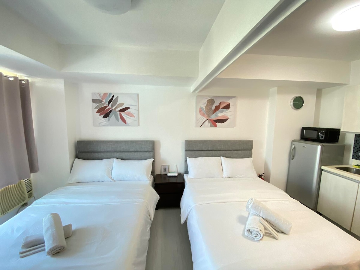 Maru Suite Azure 8F ； 2张双人床，可容纳4人！