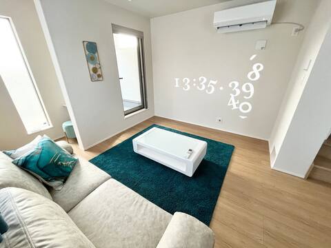 3階建てのお洒落な一軒家！博多駅まで２０分！