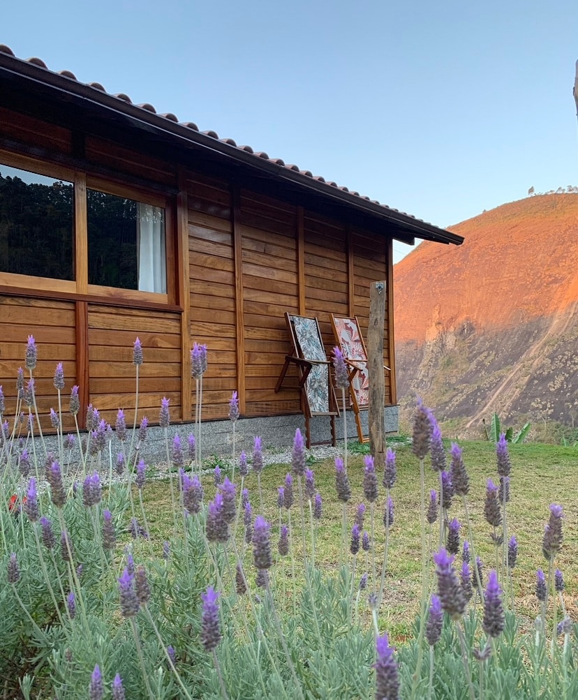 Sítio Raízes da Terra- Chalé flor de Lavanda