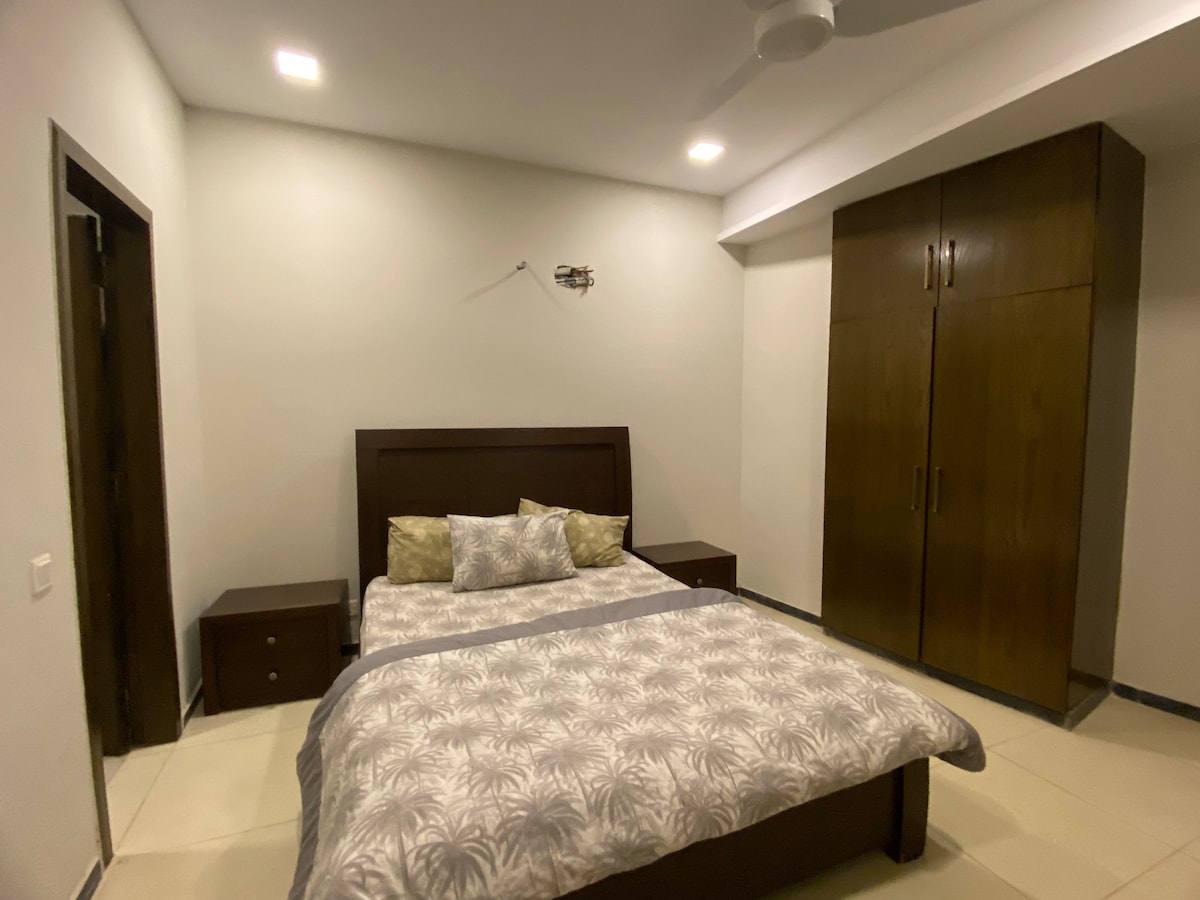 2 Bedrooms Luxury Apartment