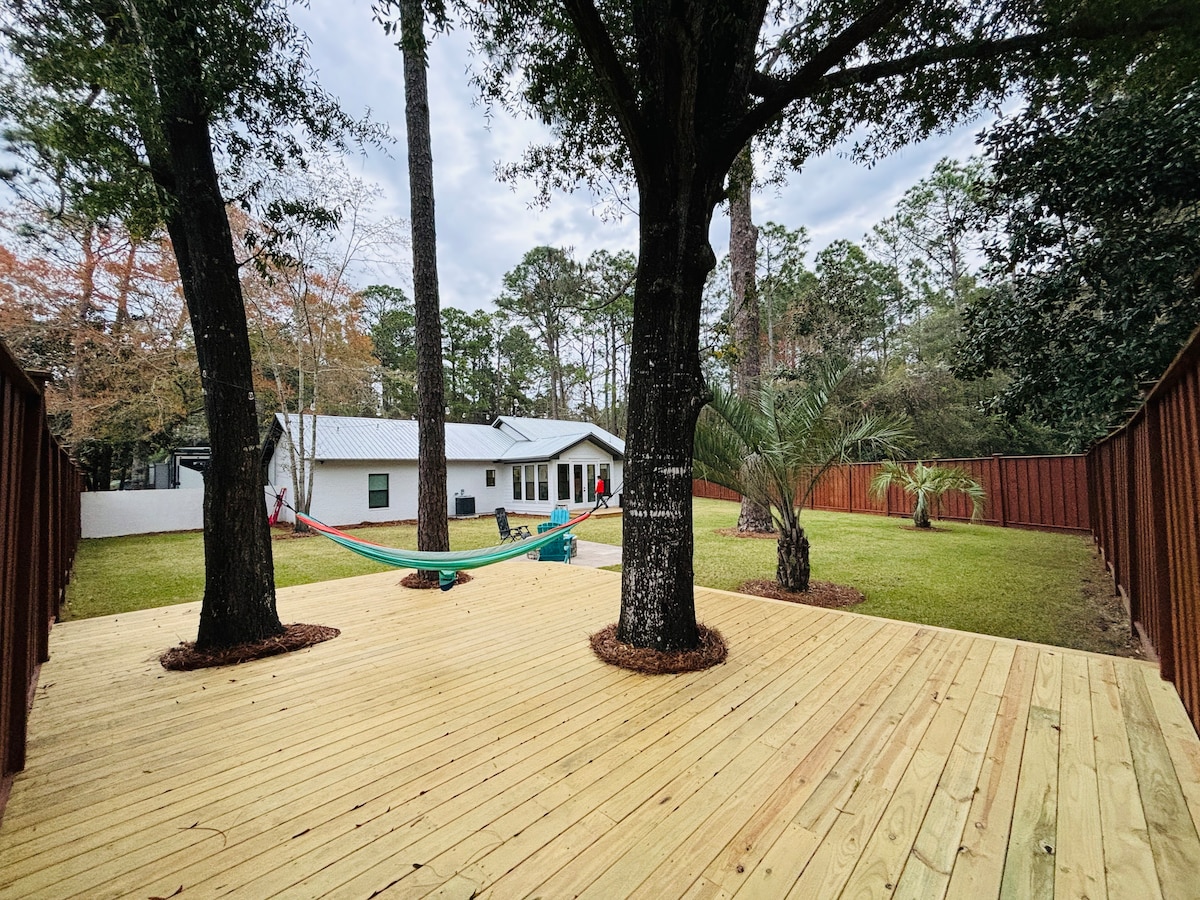 30A,1/2 acre,New Luxury 3/3,Golf cart, RV/Boat