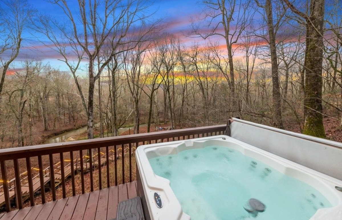 Ellijay River Cabin, 5 acres+Orchards & Wineries