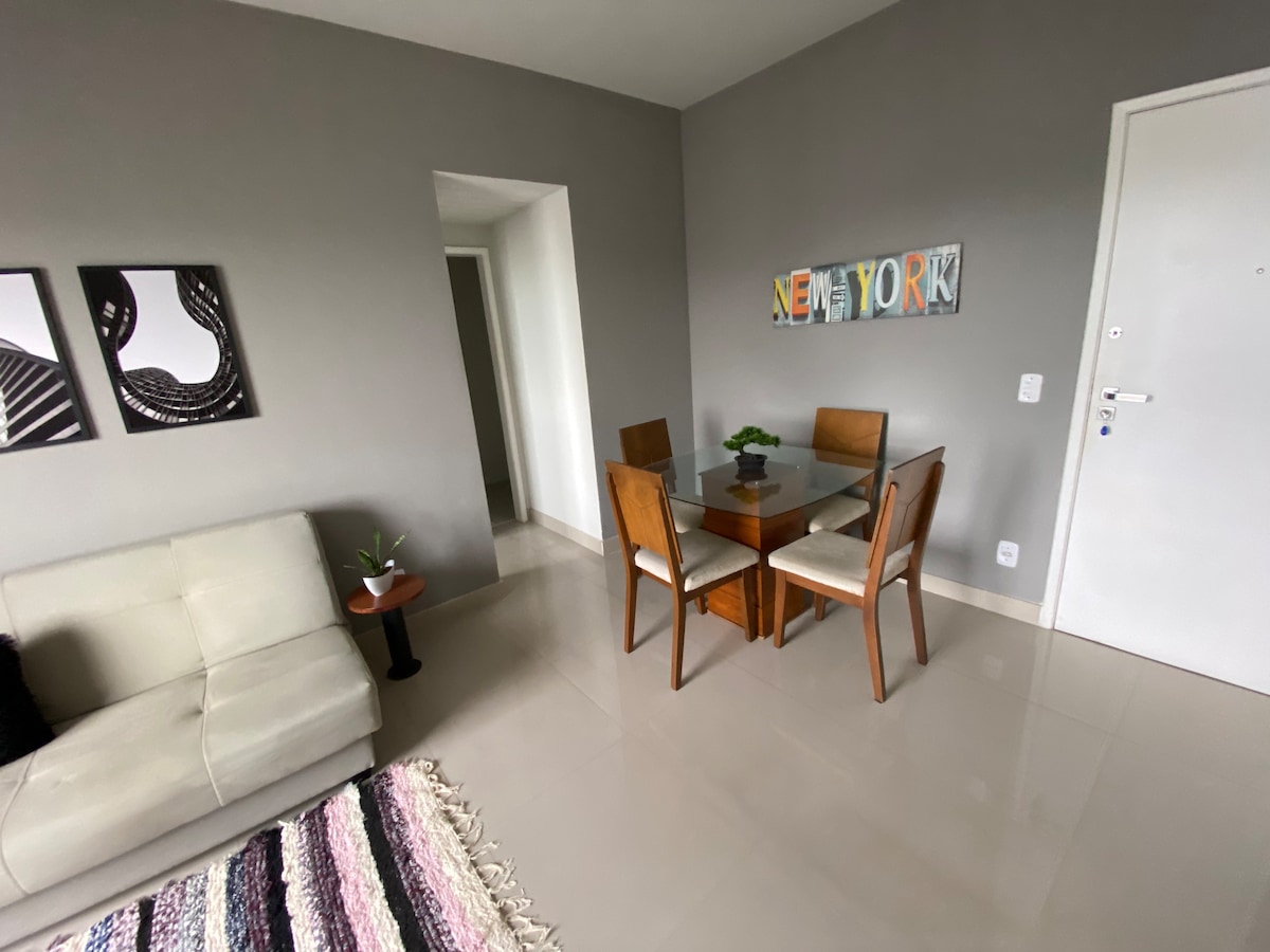 Apartamento aconchegante e bem localizado!