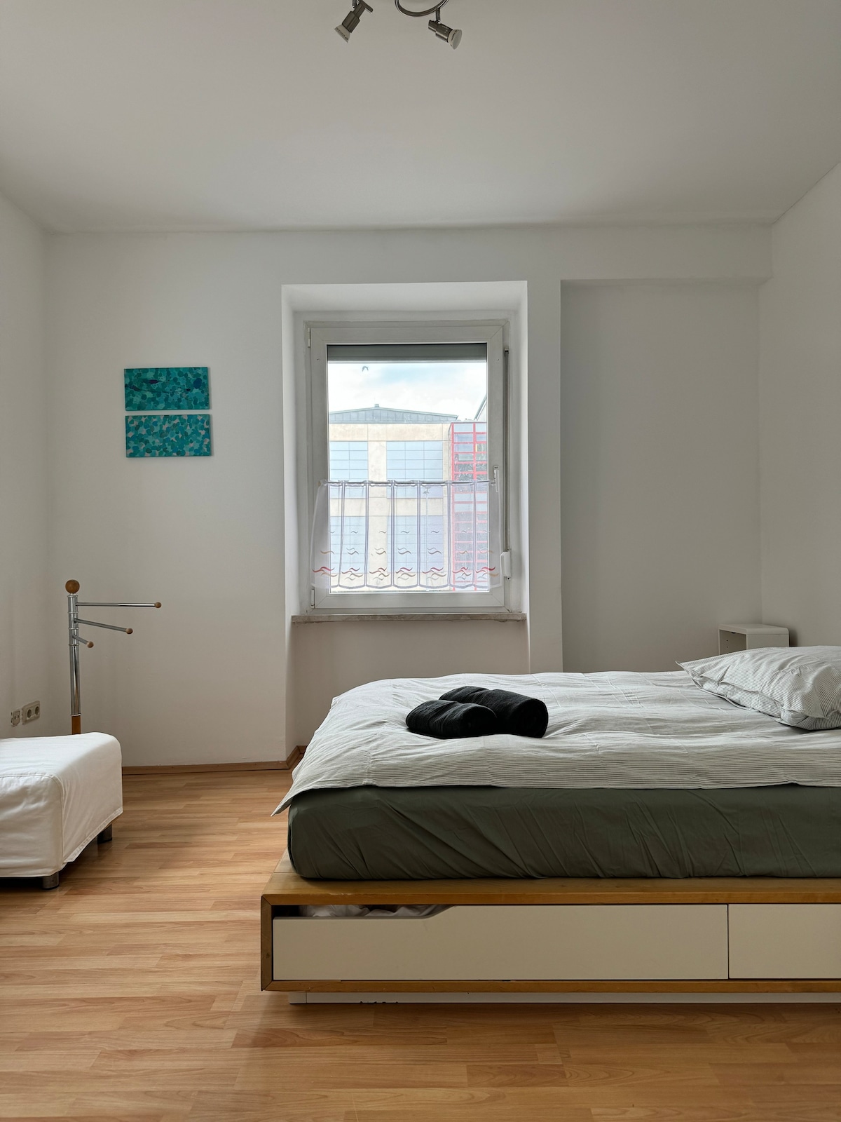 32平方米-位于市中心的舒适双卧室公寓