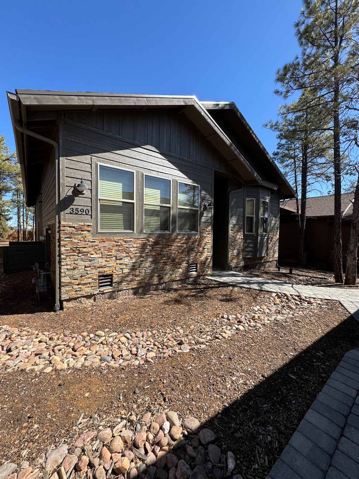 Modern Cabin in Torreon