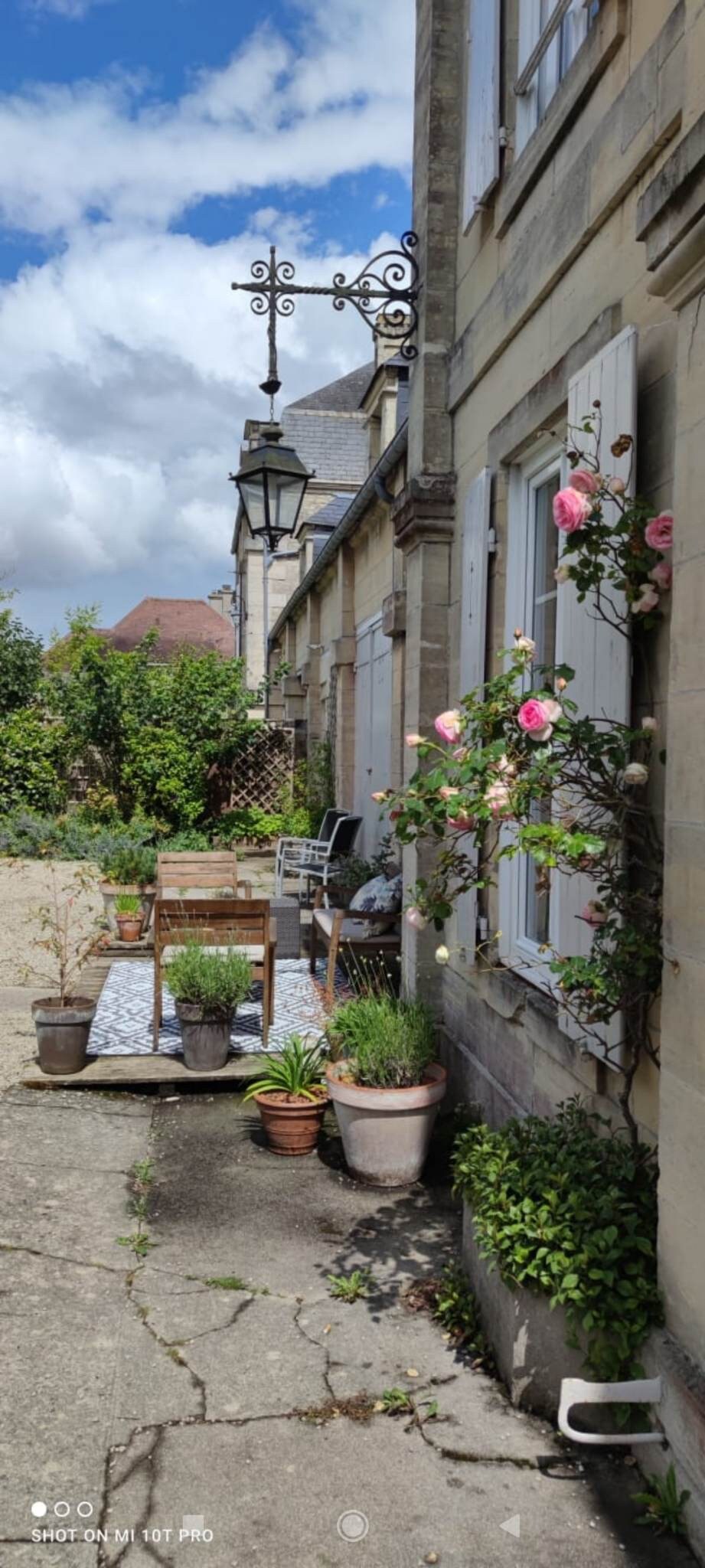 Grande maison en pierre de Caen