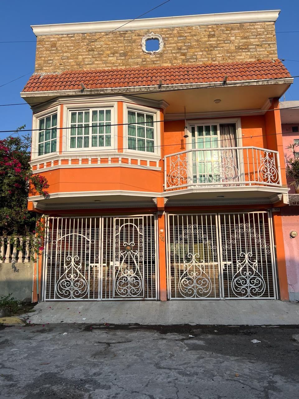 La casa naranja
