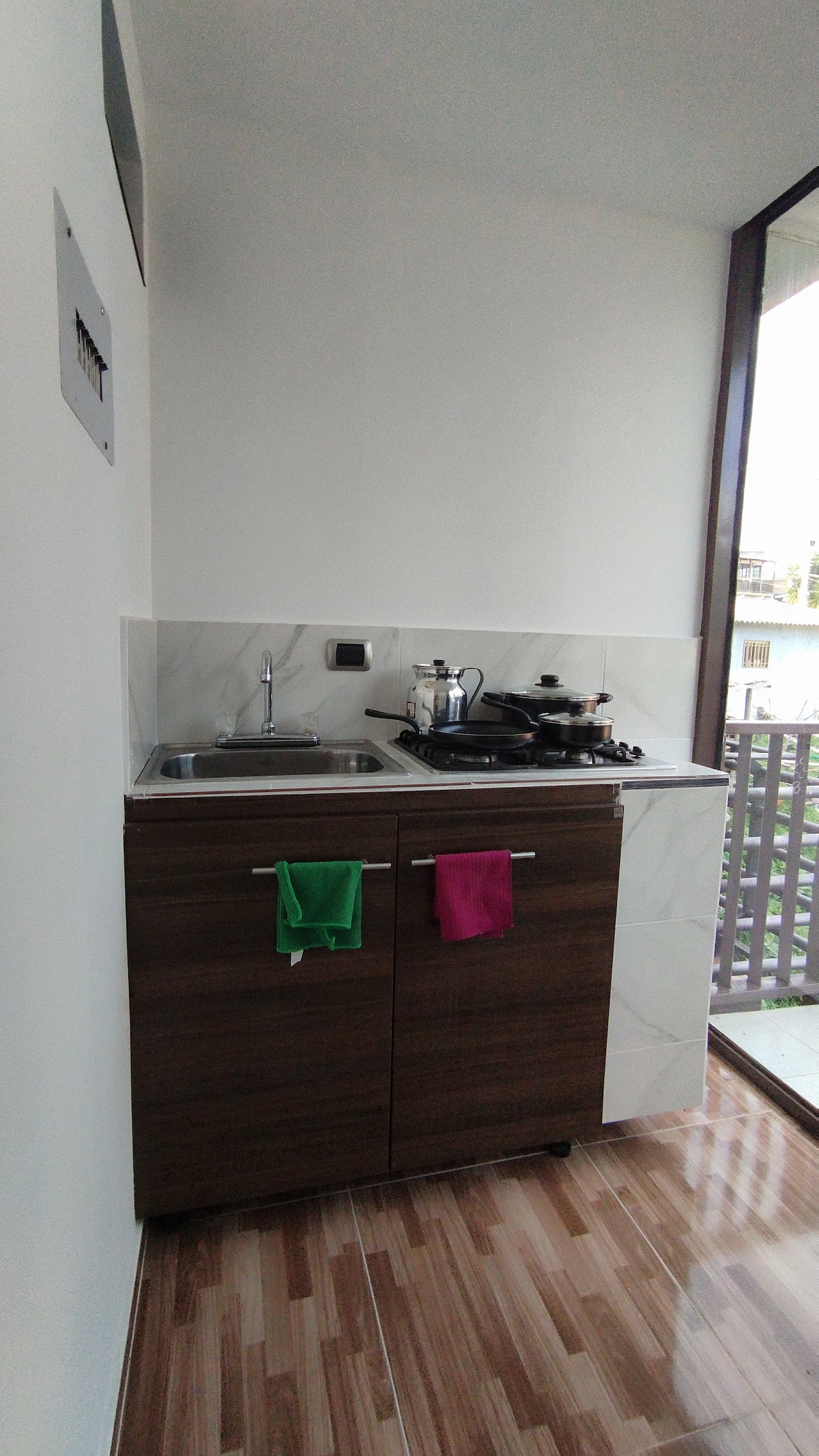 Apartamento privado 103 x 2 + cocina baño TV wifi