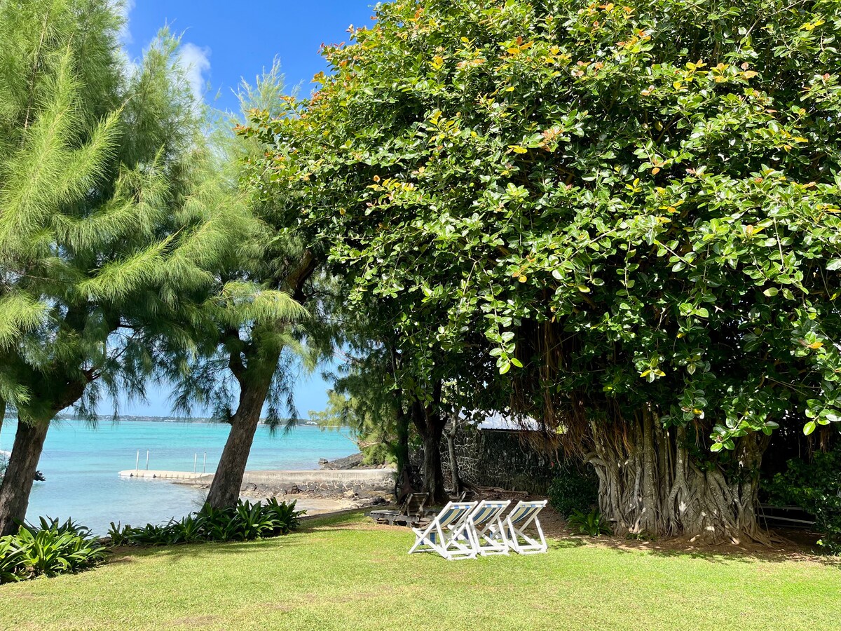 Mauritian beachfront bungalow