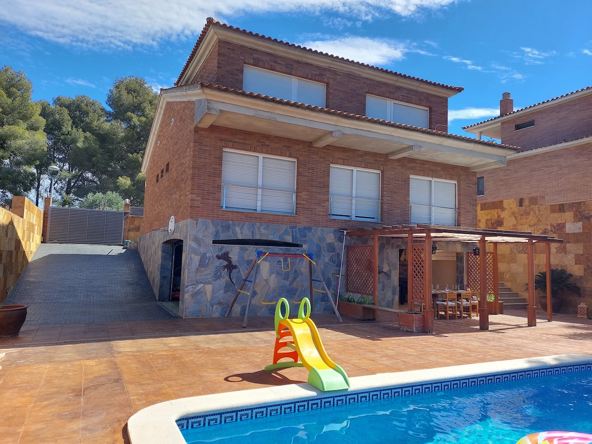 Magnífico chalet privado en Tarragona.