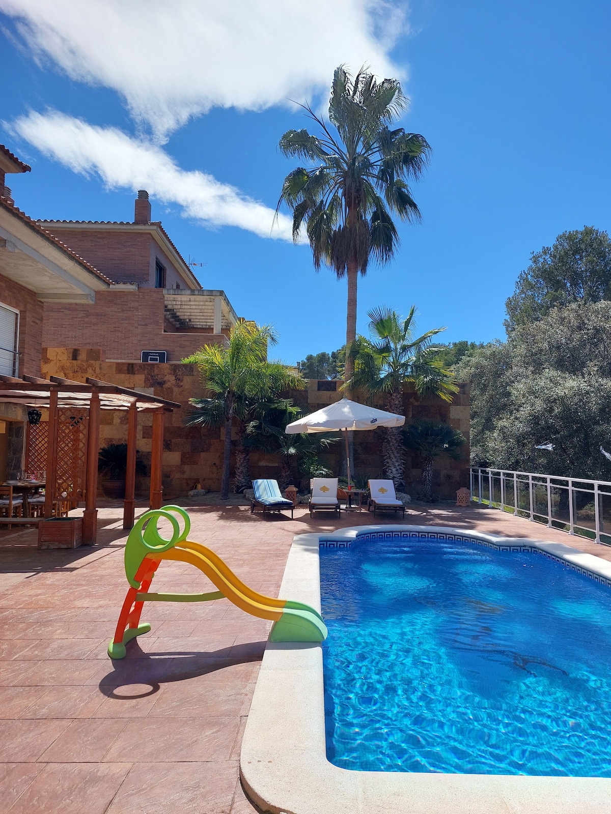 Magnífico chalet privado en Tarragona.