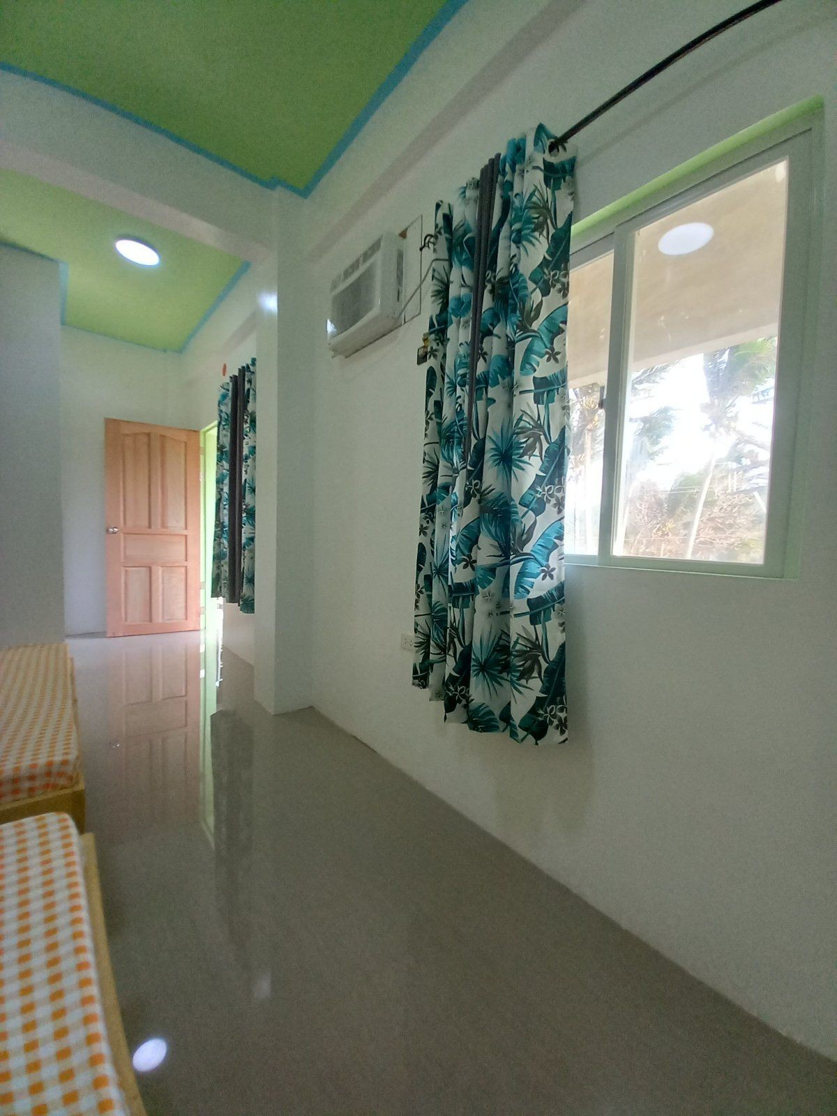 Pagudpud Beach Oceanview 7-9 Pax 
 Room No. 12