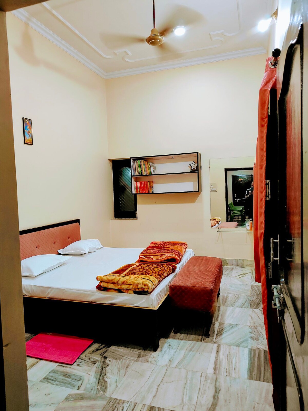 Shantiniketan 4 BHK舒适住宿Ayodhya