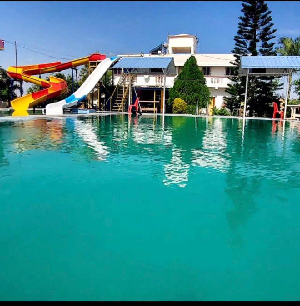 VK Resort with pool and slides