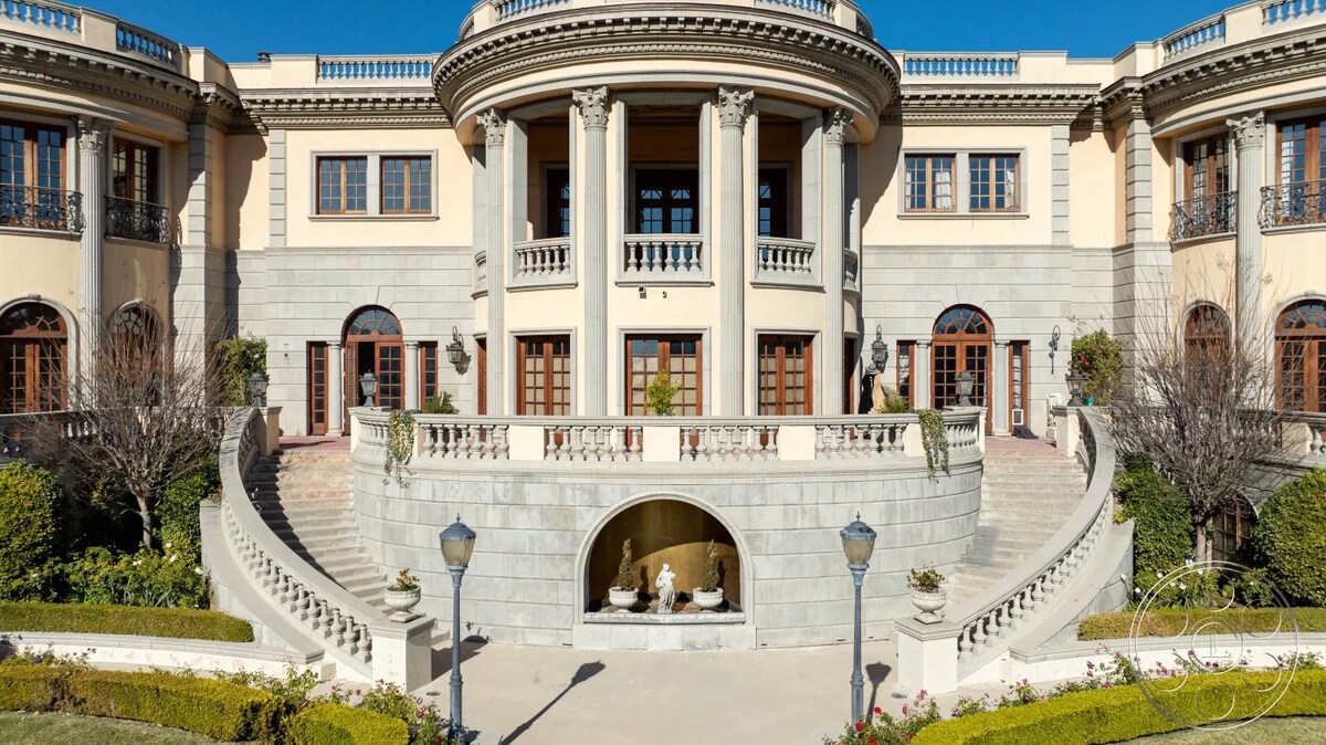 Pasadena Palace