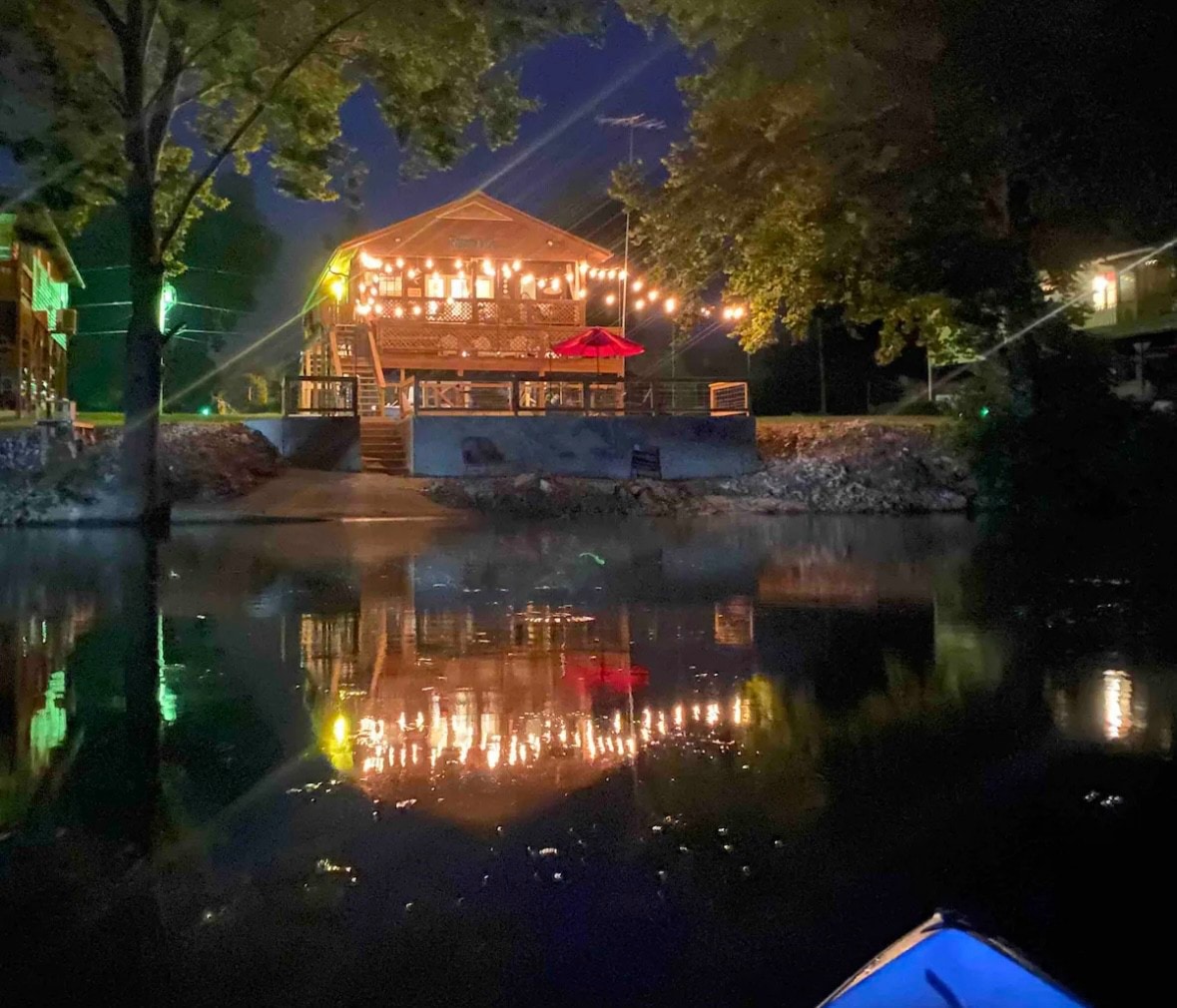 RiverLife- Water Front Cabin