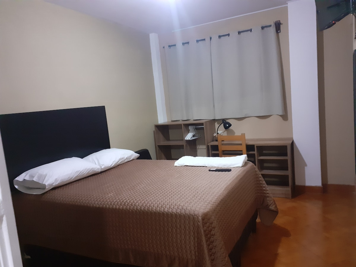 1 cama, Habitación con baño privado.