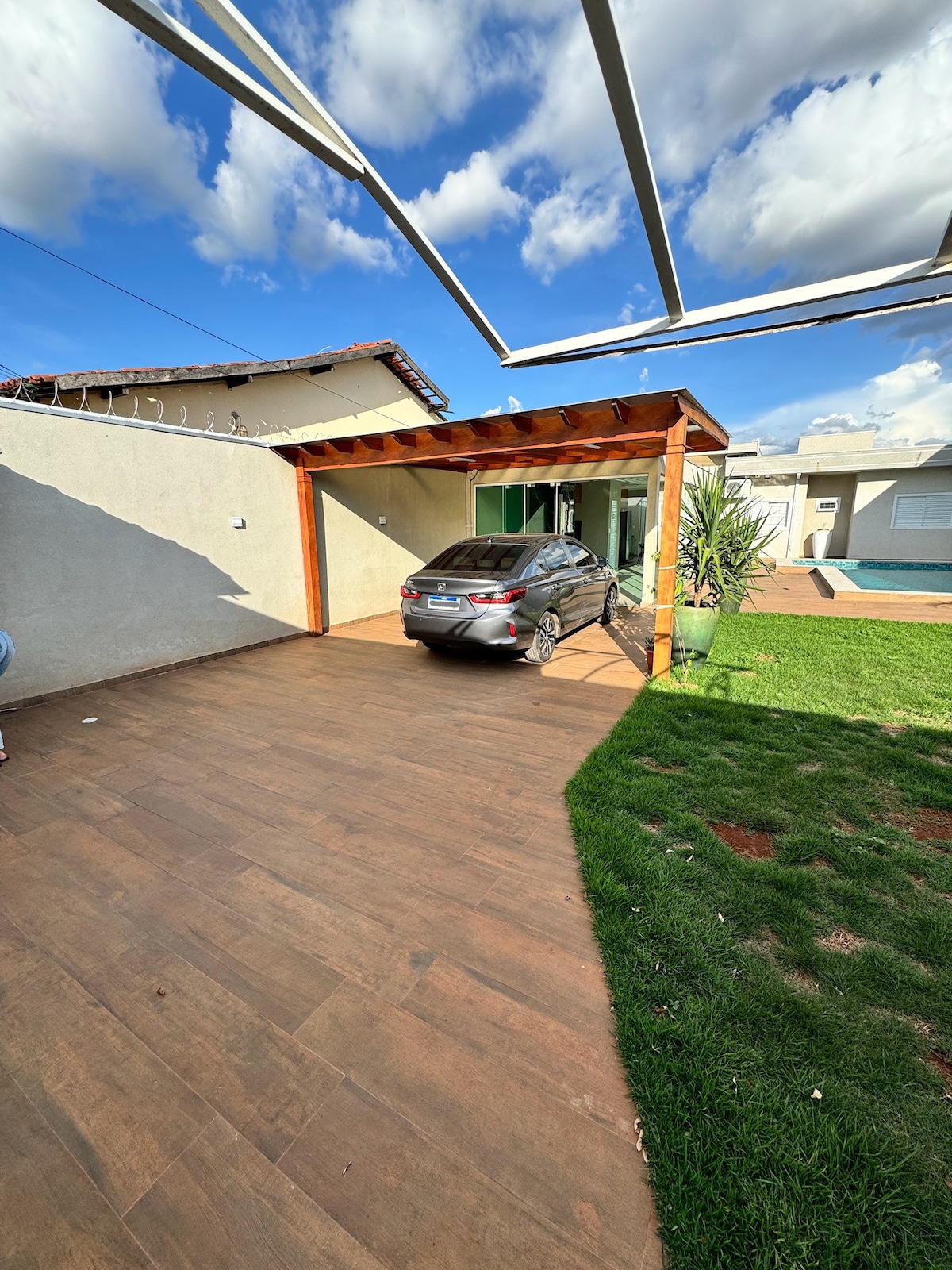 Casa com piscina e amplo espaço para toda família