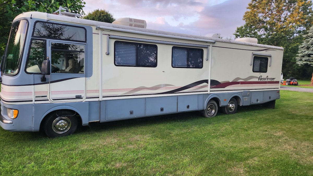 Country Setting 38ft Luxury RV