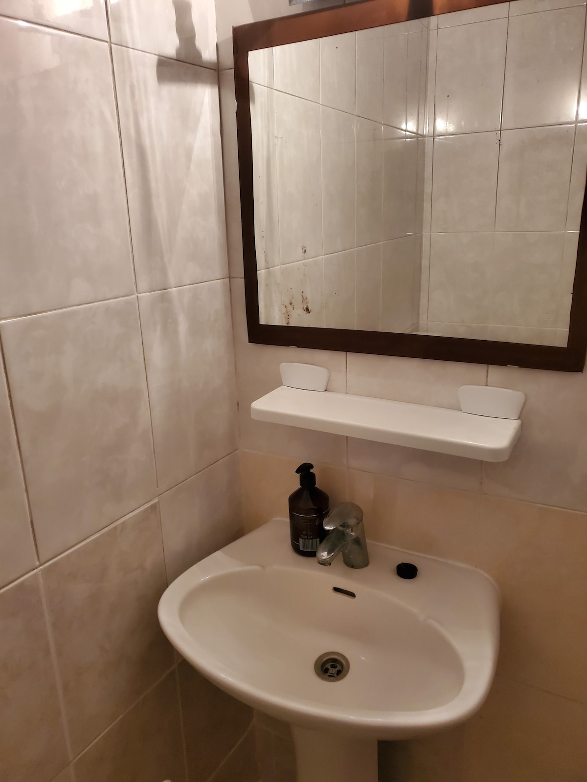 Single Bedroom Centraly Located