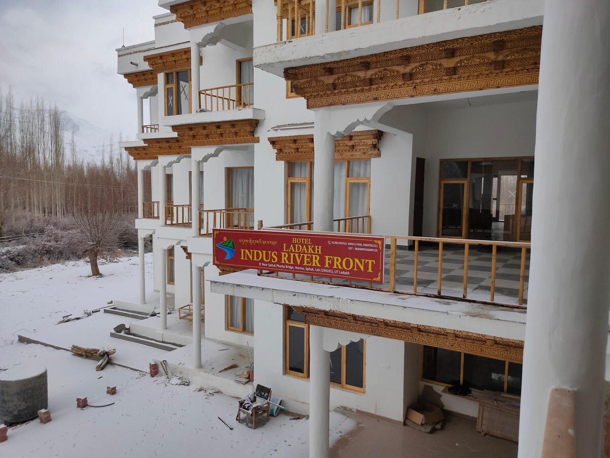 Hotel Ladakh Indus River Front.