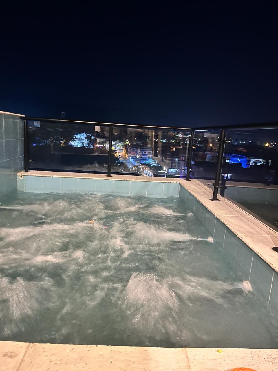 Jacuzzi con vista a zona colonial