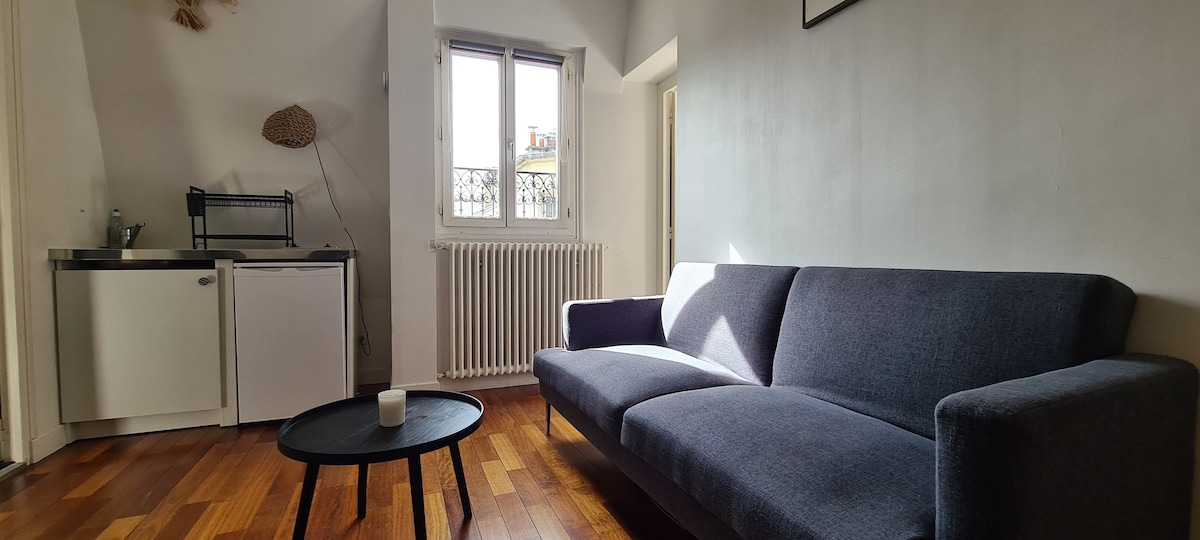 Appartement équipé au pied de l'Arc de Triomphe