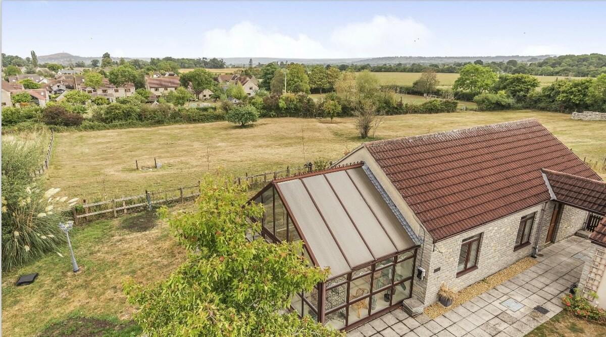 The Orchard Room, Glastonbury