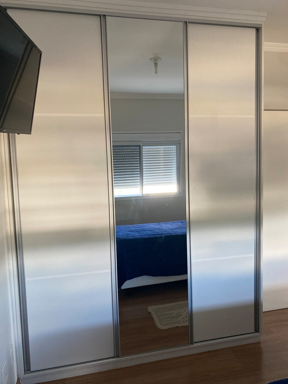 Quarto em apartamento no centro