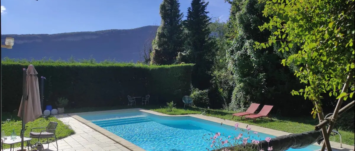 Superbe maison avec piscine - 5mn de Genève