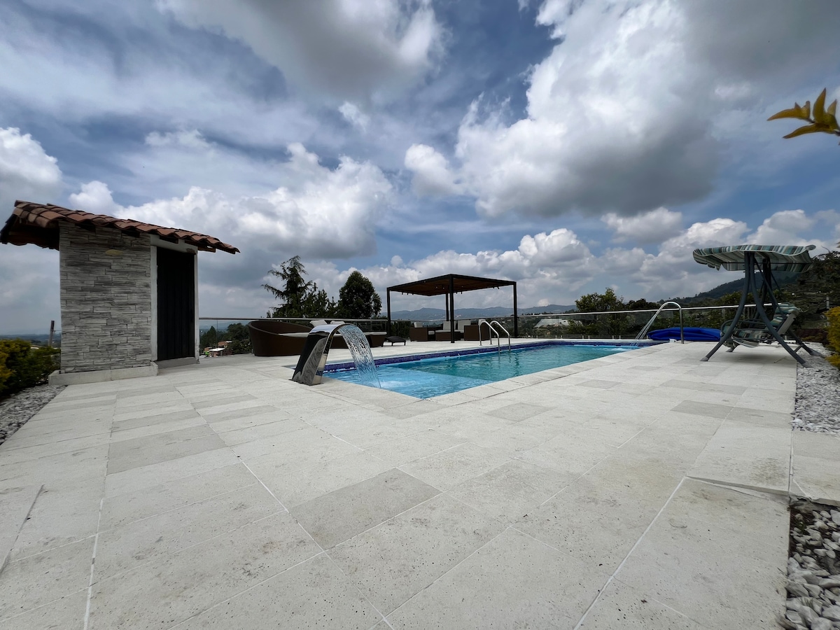 Finca de lujo con vista 360°, piscina climatizada