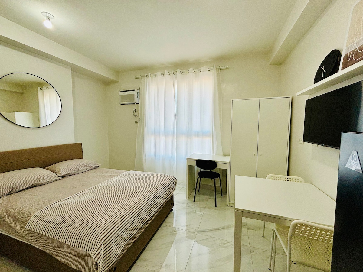 Studio with Wi-Fi, Casa Mira Guadalupe, Cebu City