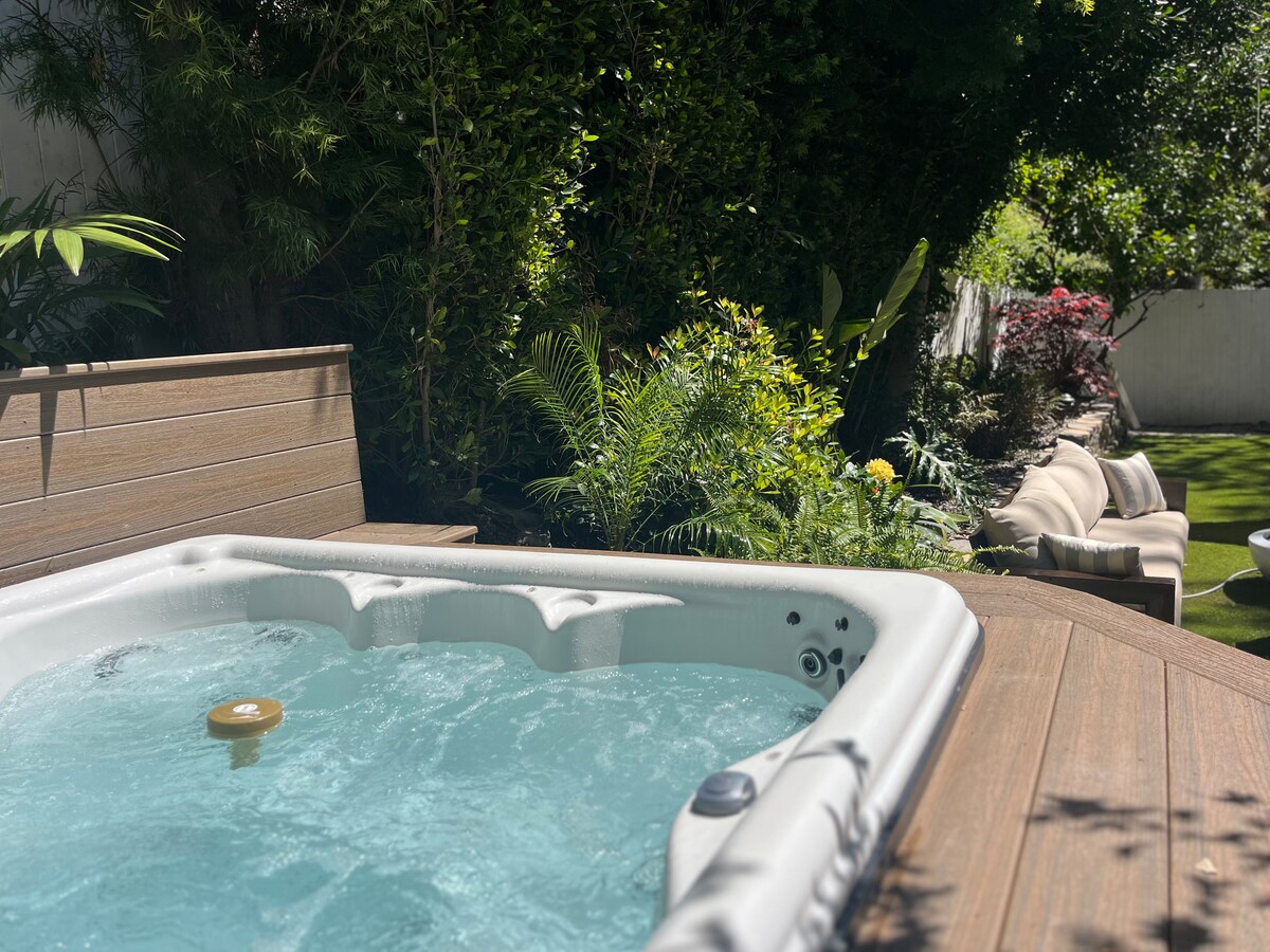 ৎ୭ Lux Romantic Vintage in Bel Airৎ୭Jacuzzi & More