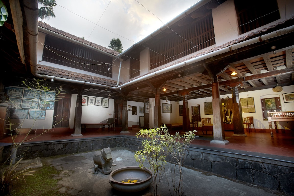 Kuduremukh Heritage Stay by the Falls - Deluxe 1