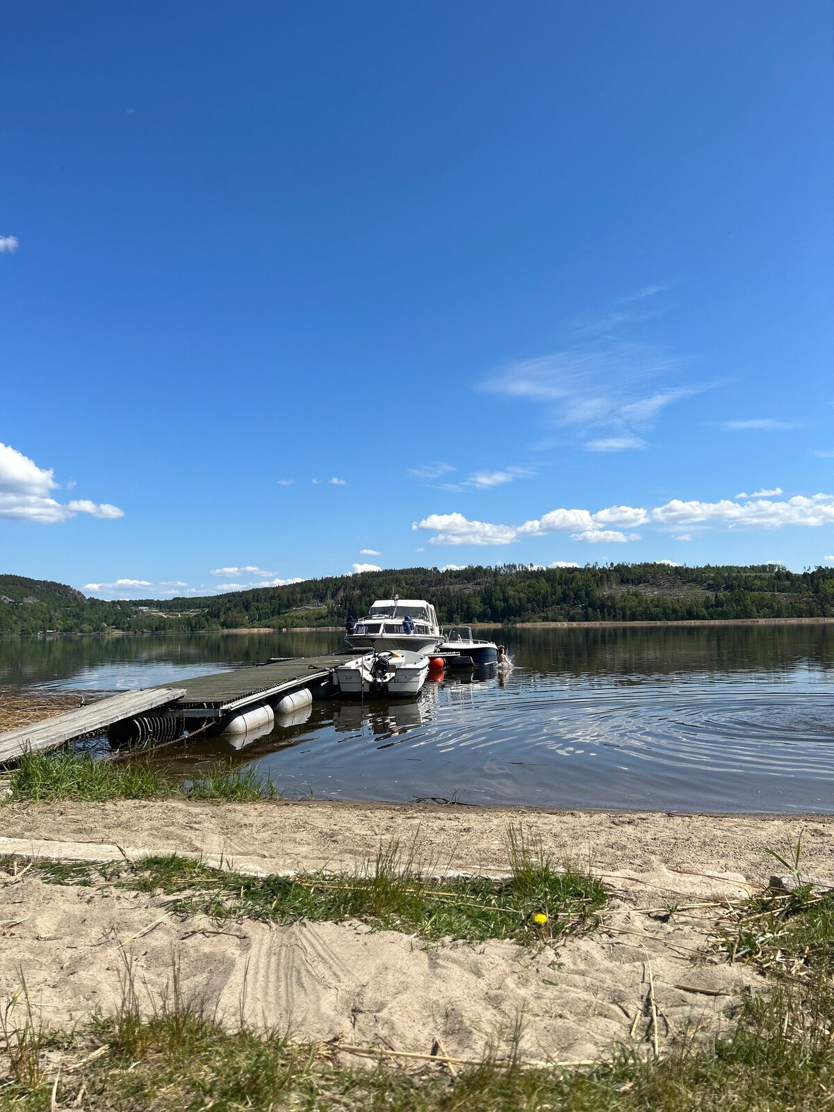 Leilighet midt mellom 3 byer- nær E6