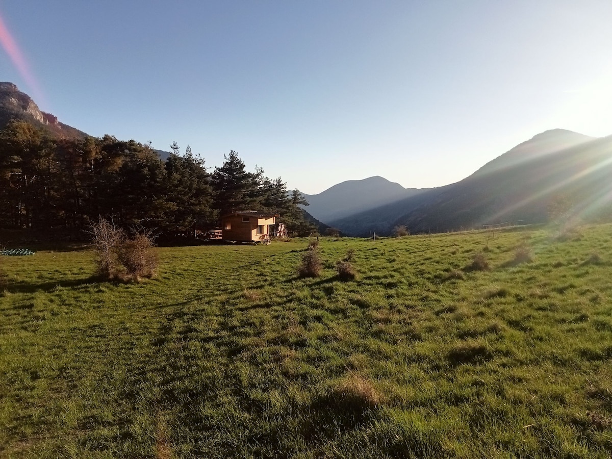 Une Roulotte en montagne