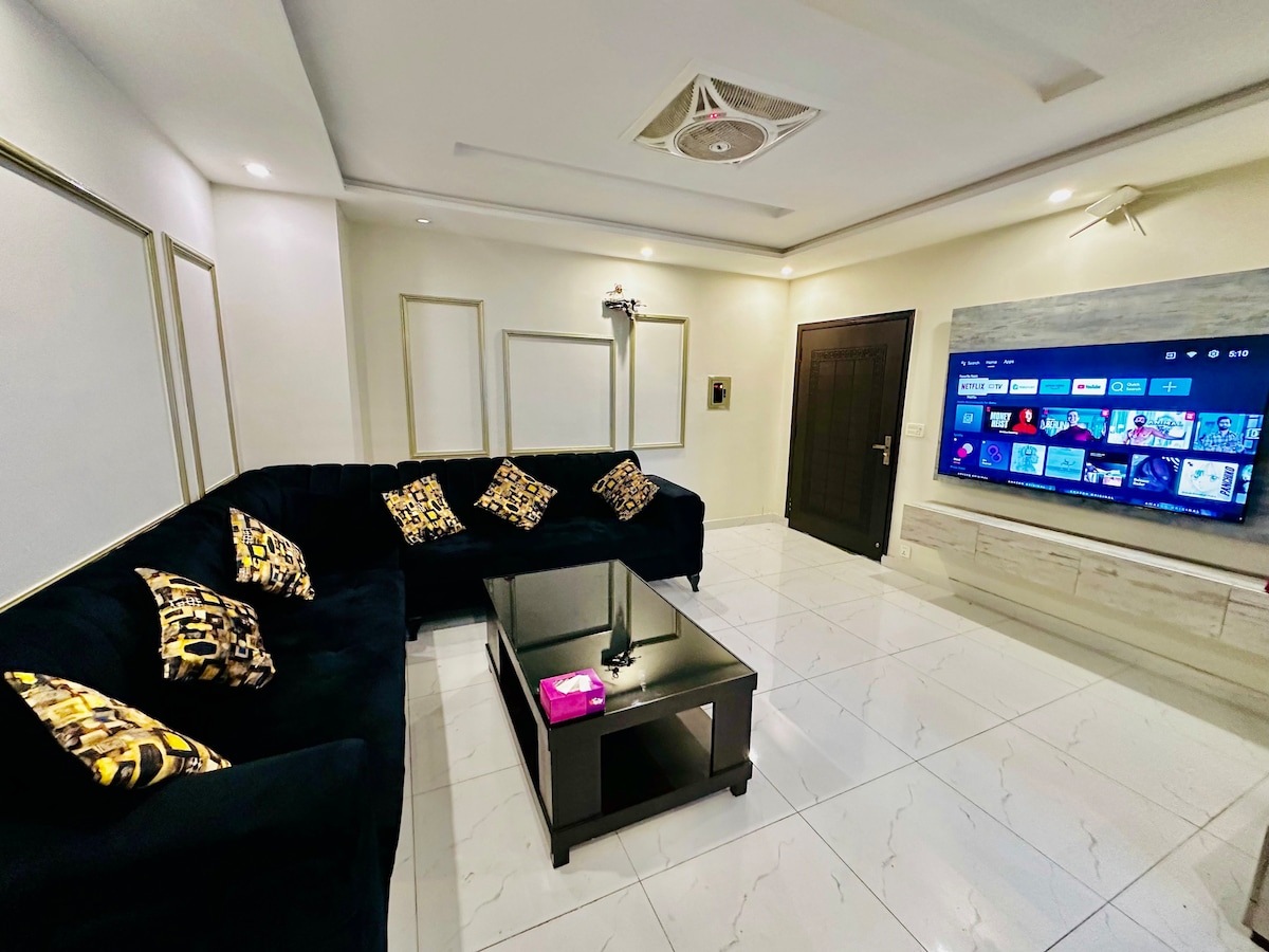 C Suites Luxury Apartments