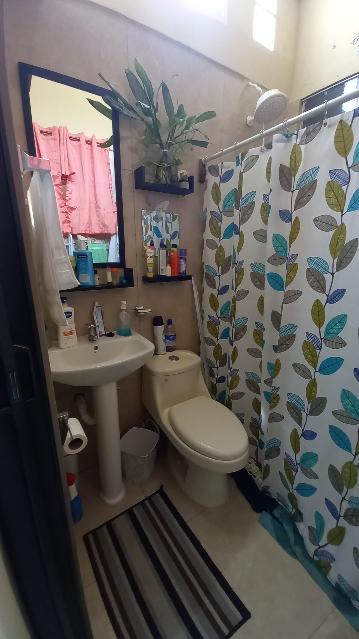 Habitación con baño privado