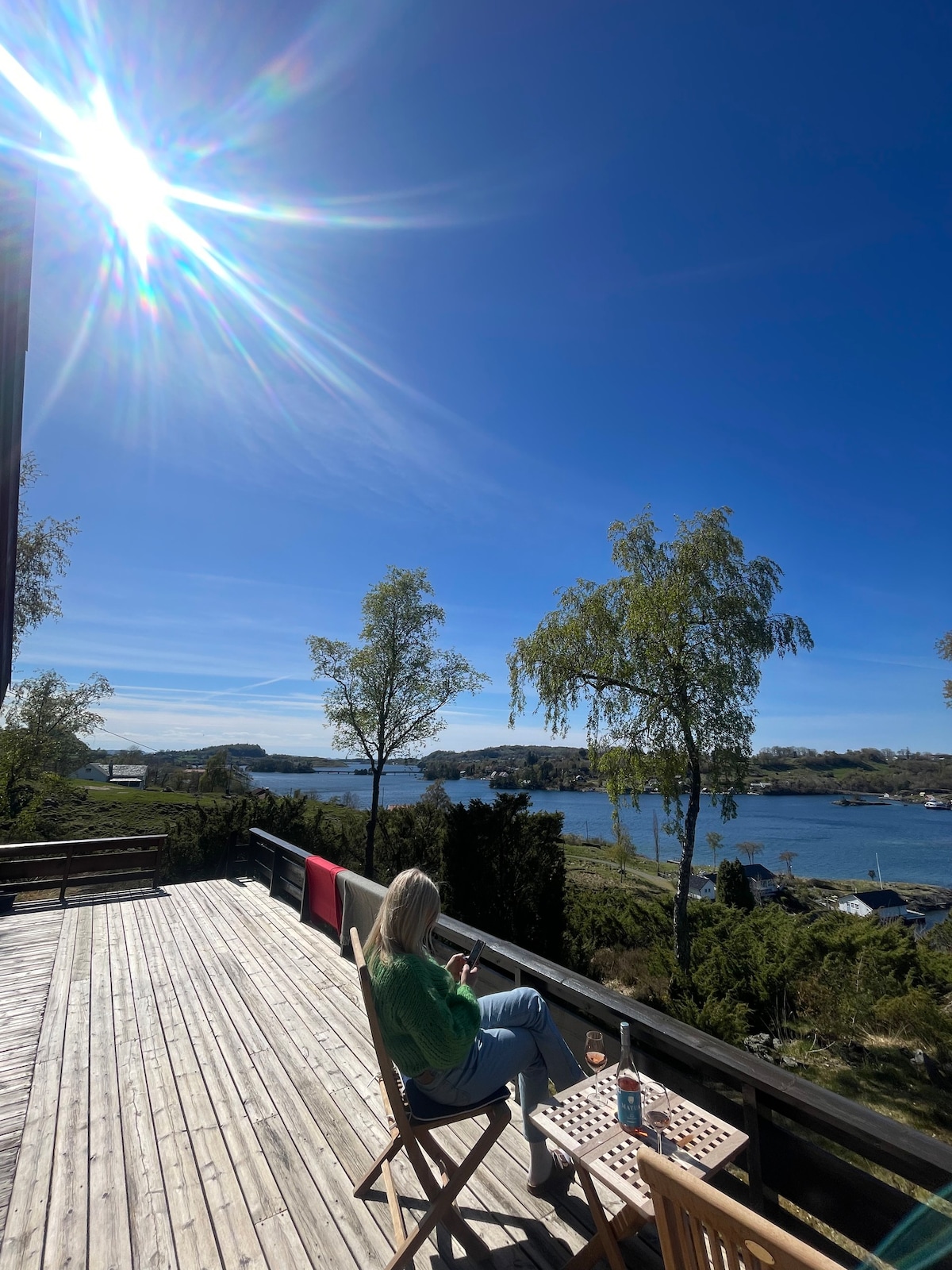 Hytte i nydelige omgivelser på Sjernarøy