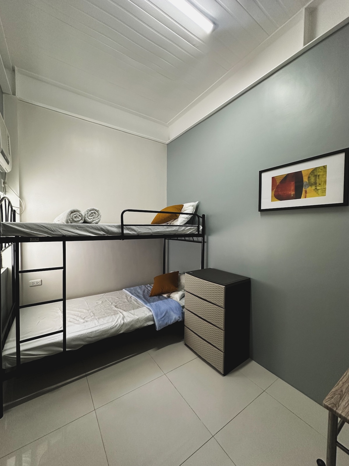 Sergio’s Inn & Suites - Room 10 (Double Deck Room)