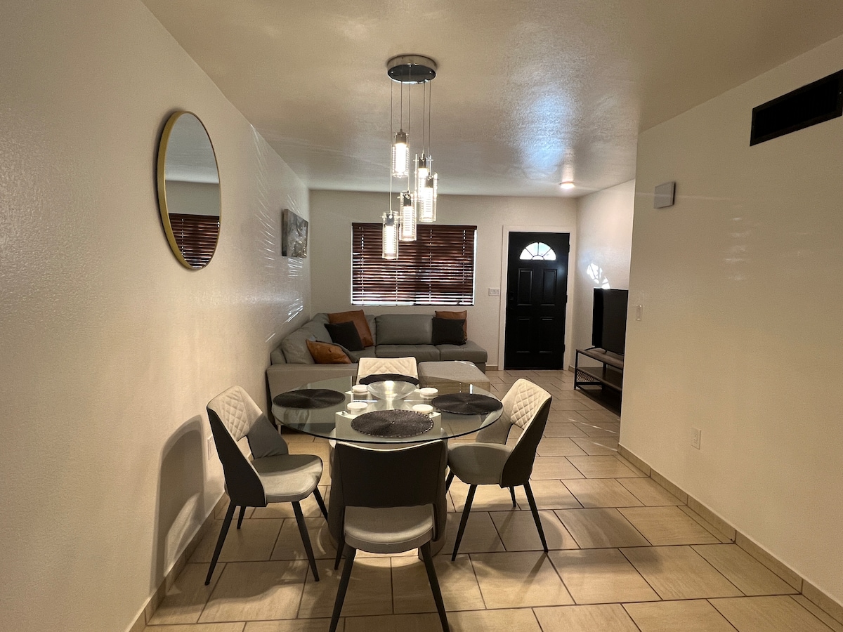 Stylish & Cozy Apt in Sierra Vista