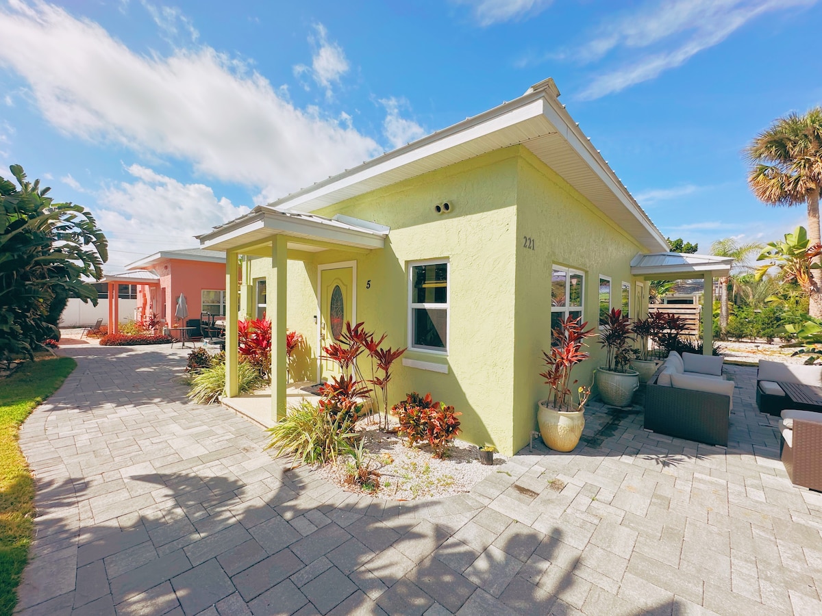 Luxury Beach Bungalow