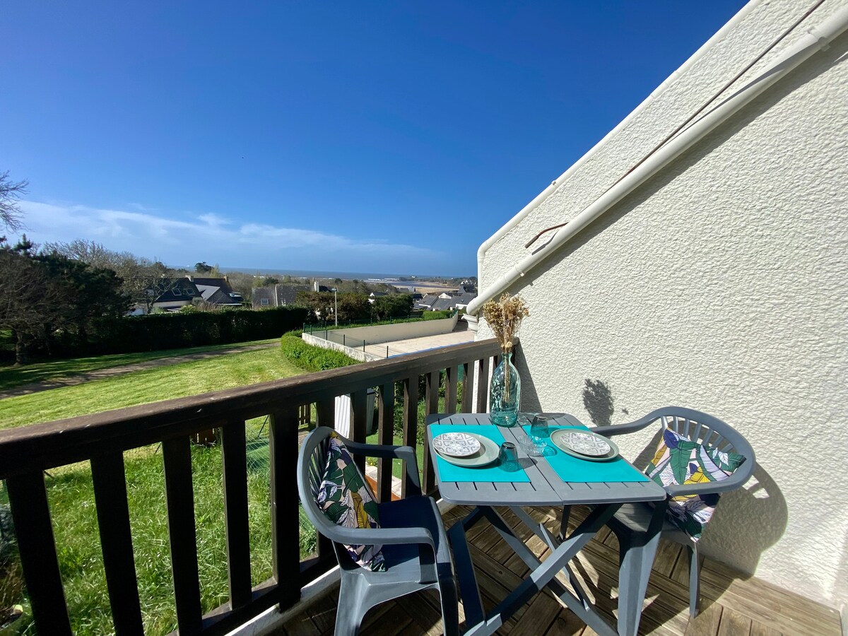 Studio avec vue sur mer, piscine, place de parking