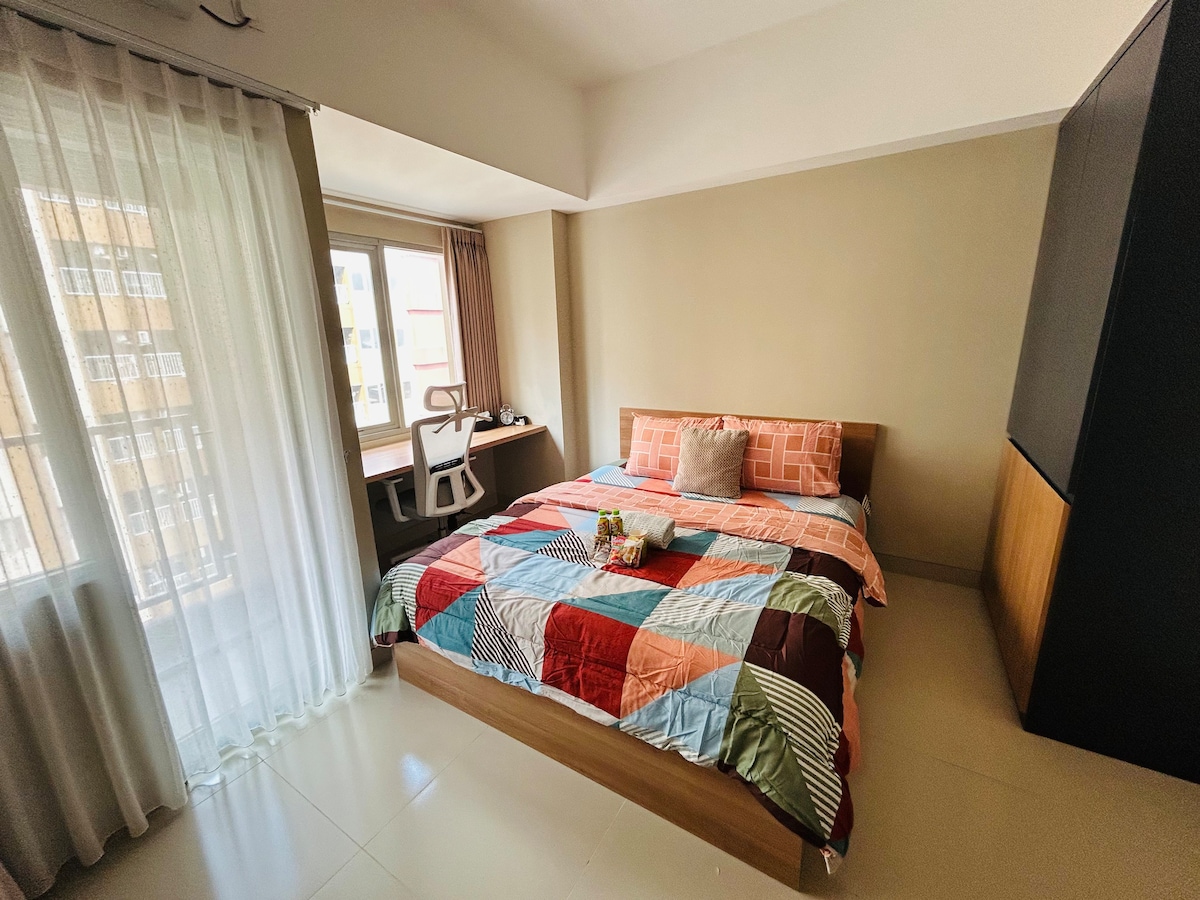 Cozy Studio Only 3 Mins from LRT Station