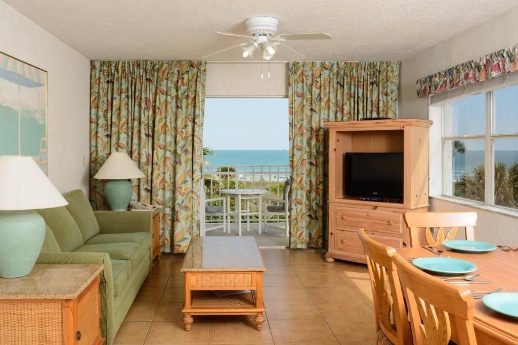 2 Bedroom Condo at Beach Resort