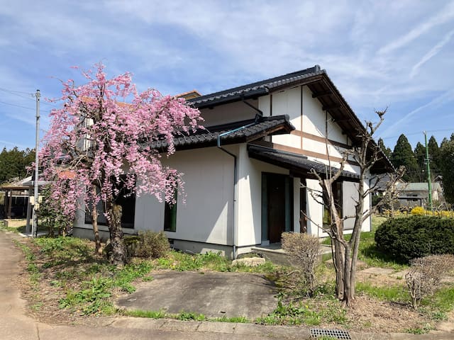 Tateyama, Nakaniikawa District的民宿
